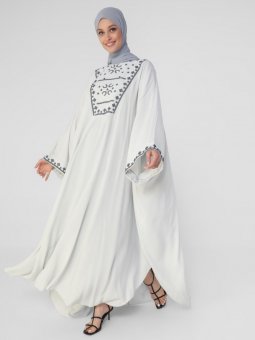 Doğal Kumaşlı Nakış Detaylı Açık Gri Ferace