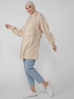 Yakası Kuş Gözü Detaylı Kapüşonlu Ekru Kap