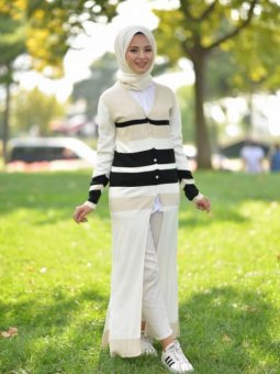 Düğme Detay Triko Vizon