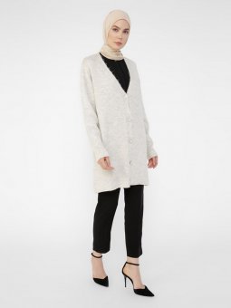 İnci Ve Düğmeli Triko Taş Hırka