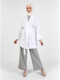 Off White Doğal Kumaşlı Nakış Detaylı Kimono