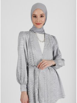 Gri Kuşak Detaylı Jakarlı Saten Kimono