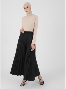 Piliseli Siyah Etek