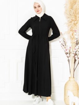 Siyah Gömlek Yakalı Ferace