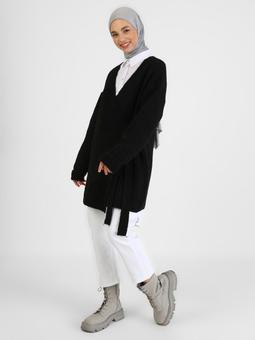 Önü Bağlama Detaylı Triko Siyah Hırka