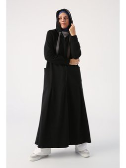 Siyah Süet Garnili Kapüşonlu Ferace