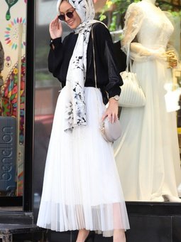 Ekru Detaylı Uzun Tül Etek