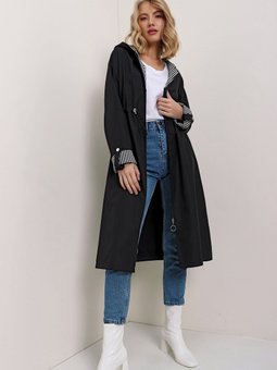 Siyah Apoletli İçi Kapitone Uzun Trençkot