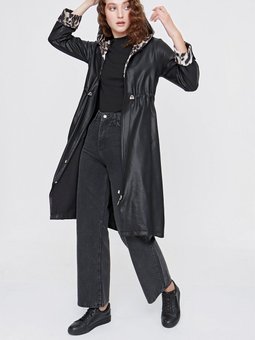 Siyah Beli Büzgülü Deri Trençkot