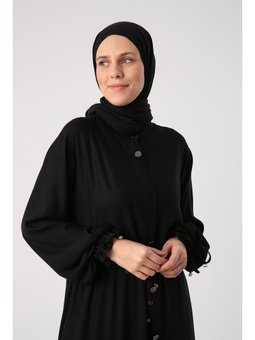 Siyah Bağcık Detyalı Düğmeli Hakim Yaka Ferace