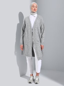 Yumuşak Ve Rahat Kalıp Triko Gümüş Rengi Hırka