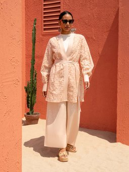 Bej Doğal Kumaşlı Brode Nakışlı Kimono