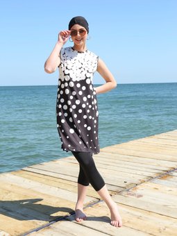 Siyah Beyaz Sıfır Kol Desenli Yarım Mayo