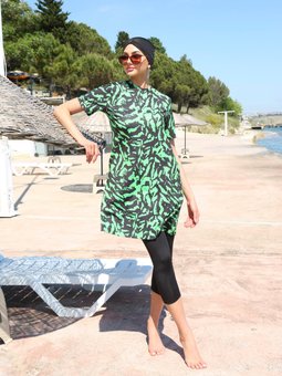 Yeşil Kısa Kol Desenli Yarım Mayo