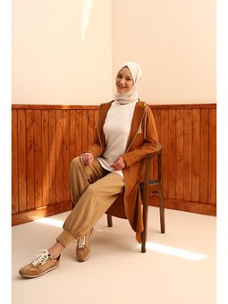 Koyu Hardal Kapüşonlu Aplike Nakışlı Hırka