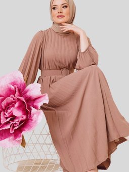 Bej Piliseli Kemerli Elbise