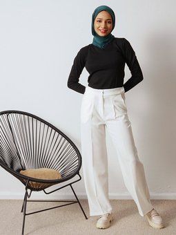 Krep Arkası Lastikli Kumaş Beyaz Pantolon