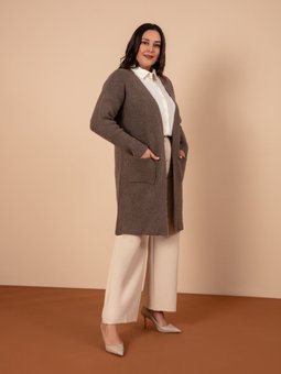 Cep Detaylı Yumuşak Büyük Beden Triko Koyu Vizon Hırka