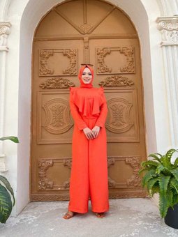 Omuz Kısmı Fıfır Pelerin Detaylı Arka Fermuarlı Tulum 3780 Oranj