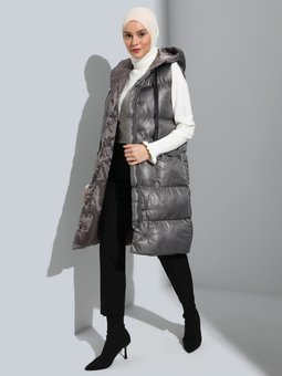 Kapüşonlu Elyaf Dolgulu Yelek Gri