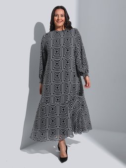 Büyük Beden Desenli Şifon Siyah Elbise