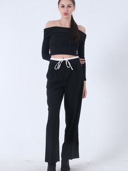 Siyah Yan Tek Pile Detaylı Pantolon