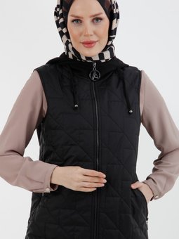 Kapüşonlu Fermuarlı Baklava Desenli Cepli Yelek