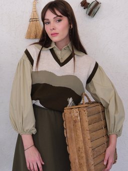 İnek Desenli Süveter & Haki Krep Kloş Etek Takım