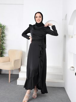 Siyah Kuşağı Boncuklu Saten Abiye Elbise