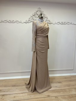 Taşlı Drapeli Abiye Elbise Simli Kumaş