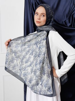 Trio Dallı Desenli Lacivert Şal