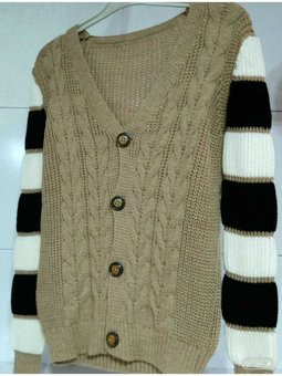 Kolları Çizgili Triko Hırka