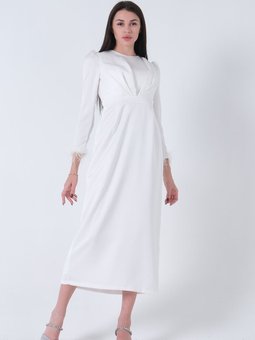 Beyaz Kol Ucu Tüylü Abiye Elbise