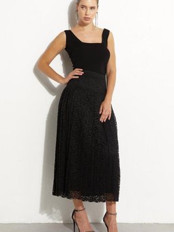 Siyah Pileli Dantel Uzun Etek