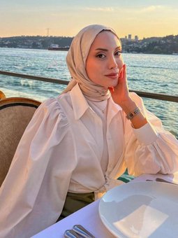 Beyaz Klasik Yaka Crop Gömlek I Rimelaşkına