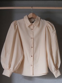 Krem Klasik Yaka Crop Gömlek