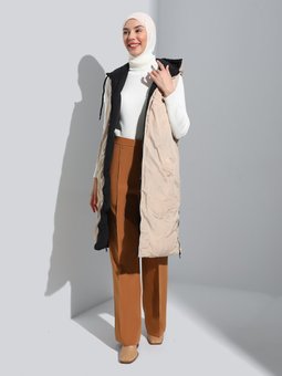 Kapüşonlu Fermuar Kapamalı Çift Taraflı Şişme Taş Yelek Siyah