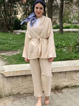 24y3209 Bej Kimonosu Taşlı Takım