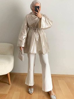 24y3239 Bej Parlak Baskılı Şık Takım