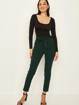 Yeşil Kuşaklı Bilek Boy Cigarette Pantolon