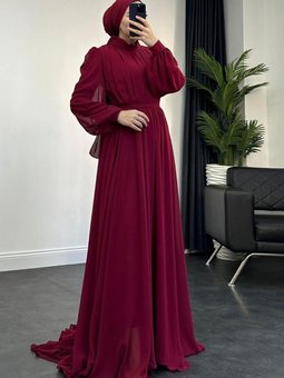 Önü Piliseli Kuyruklu Şifon Abiye Elbise Bordo