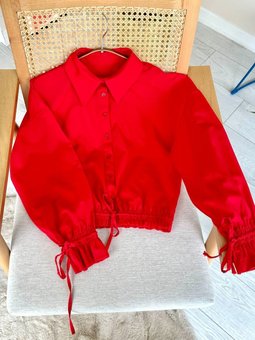 Lenda Kırmızı Gömlek