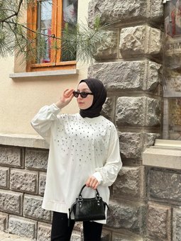 Beyaz Taş Detaylı Sweat