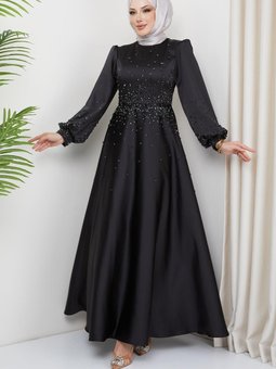 Önü Ve Kolları Serpme Taş Detaylı Saten Abiye Elbise Siyah 1658