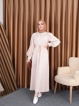 Dantel Yakalı Elbise