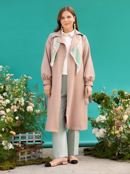 Büyük Beden Kolları Bağlama Detaylı Latte Trençkot