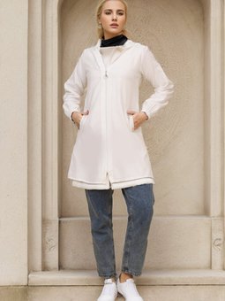 Beyaz Kapüşonlu Fermuarlı Kap