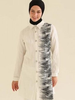 Ekru Desenli Düğmeli Tunik