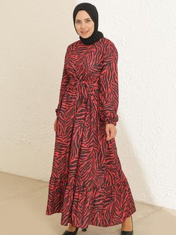 Kırmızı Desenli Kuşaklı Elbise