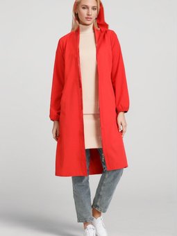 Kırmızı Kapüşonlu Fermuarlı Kap